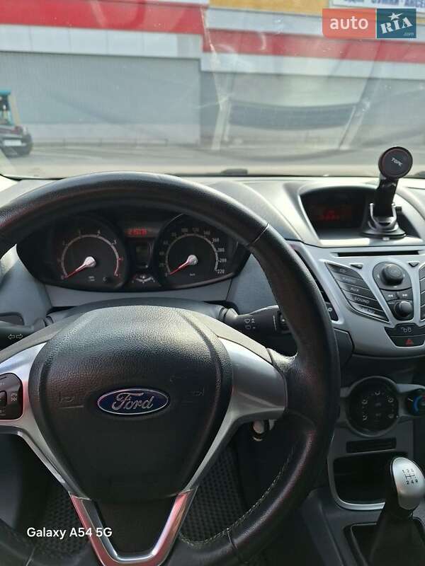 Хетчбек Ford Fiesta 2010 в Харкові