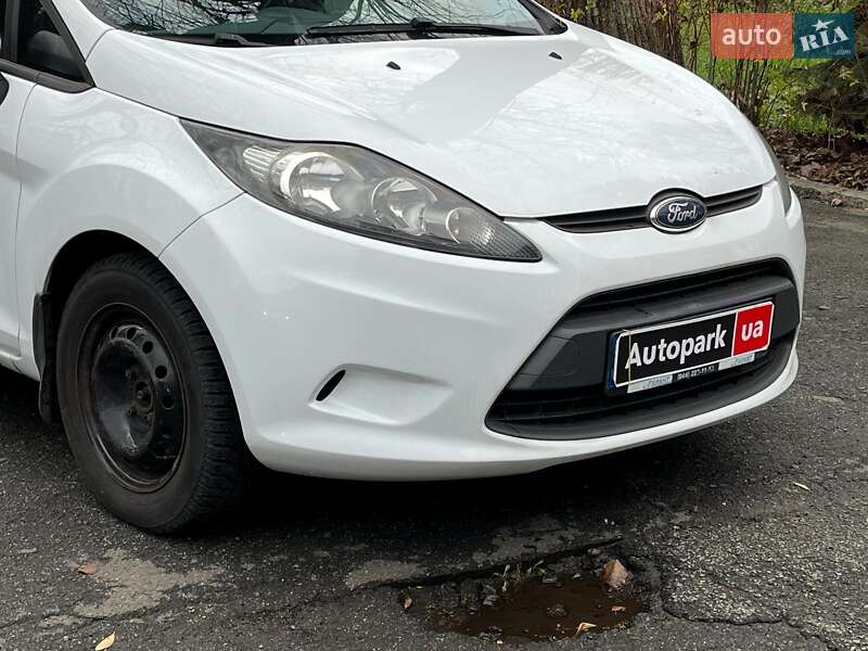 Хетчбек Ford Fiesta 2011 в Києві