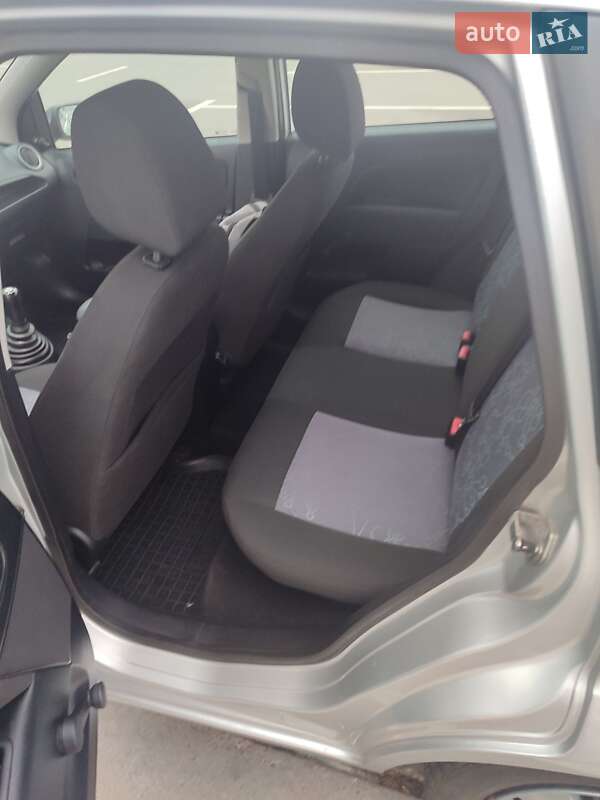 Хетчбек Ford Fiesta 2007 в Києві