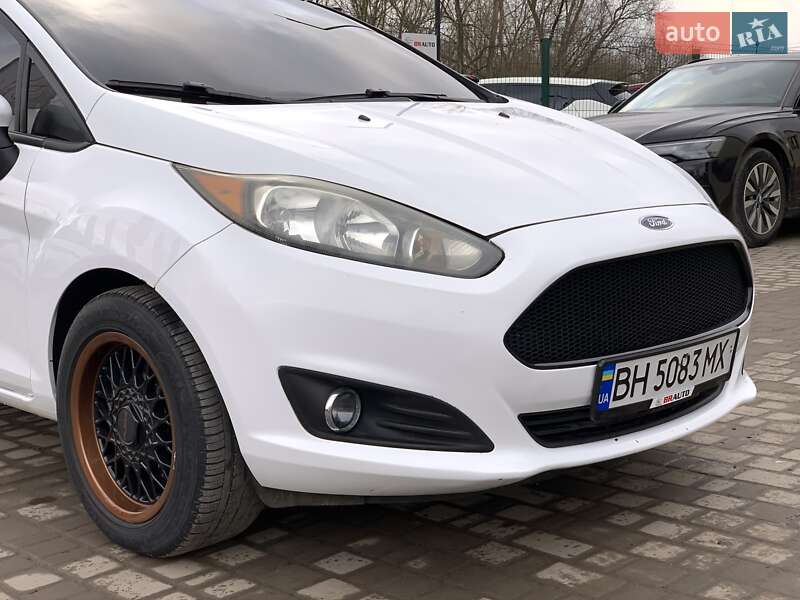 Седан Ford Fiesta 2015 в Бердичеве