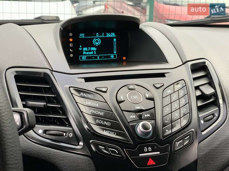 Седан Ford Fiesta 2015 в Бердичеве