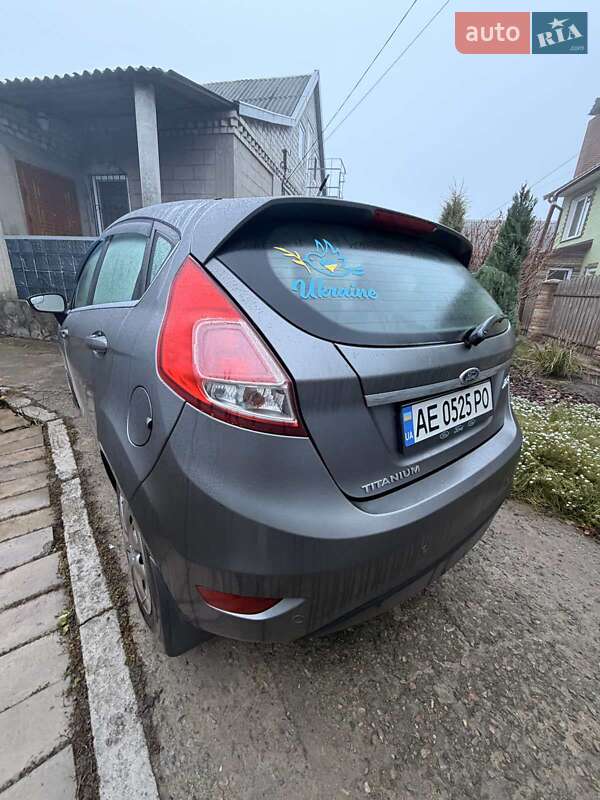 Хэтчбек Ford Fiesta 2013 в Днепре