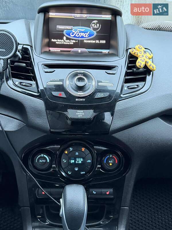 Хэтчбек Ford Fiesta 2013 в Днепре