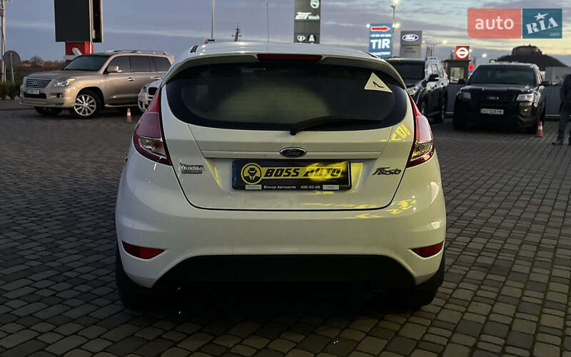 Хетчбек Ford Fiesta 2016 в Мукачевому