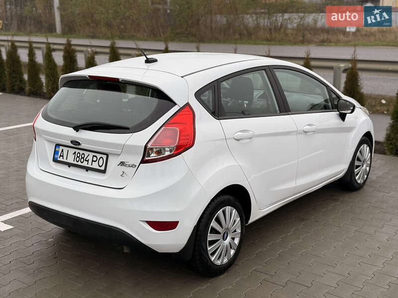 Хетчбек Ford Fiesta 2016 в Вінниці