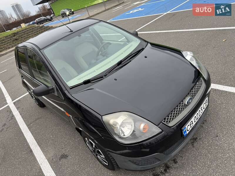Хетчбек Ford Fiesta 2007 в Києві
