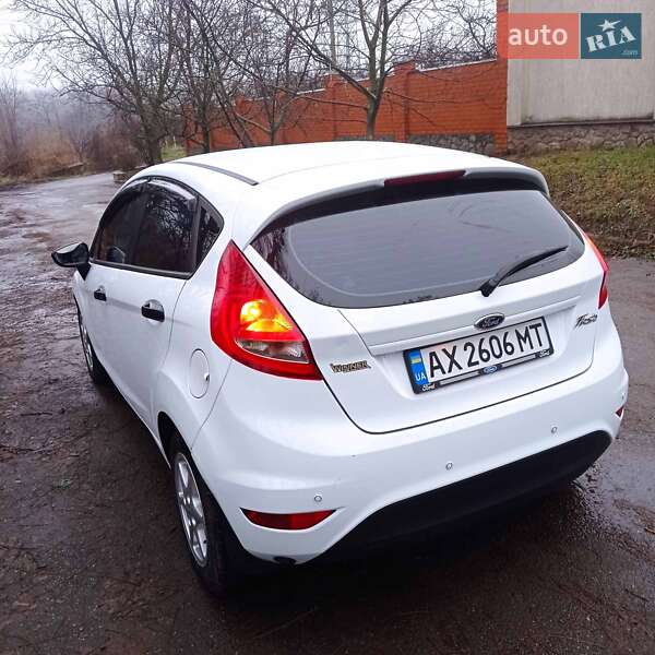 Хэтчбек Ford Fiesta 2012 в Харькове