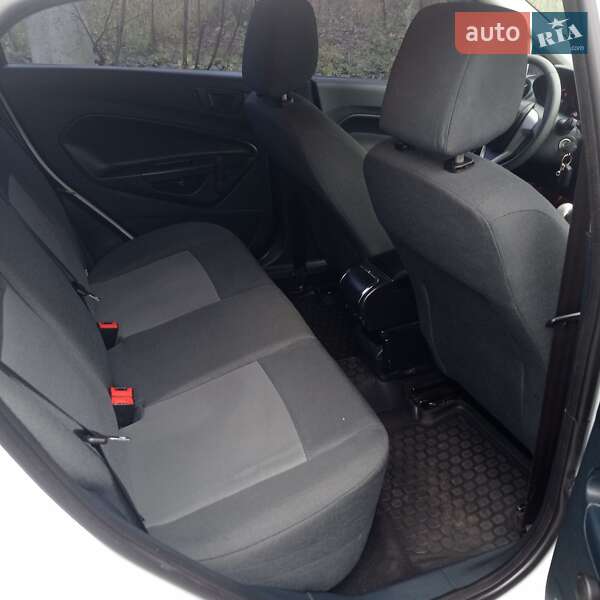 Хэтчбек Ford Fiesta 2012 в Харькове