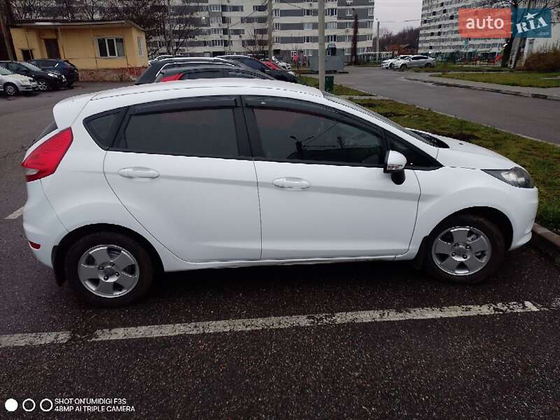 Хэтчбек Ford Fiesta 2011 в Харькове