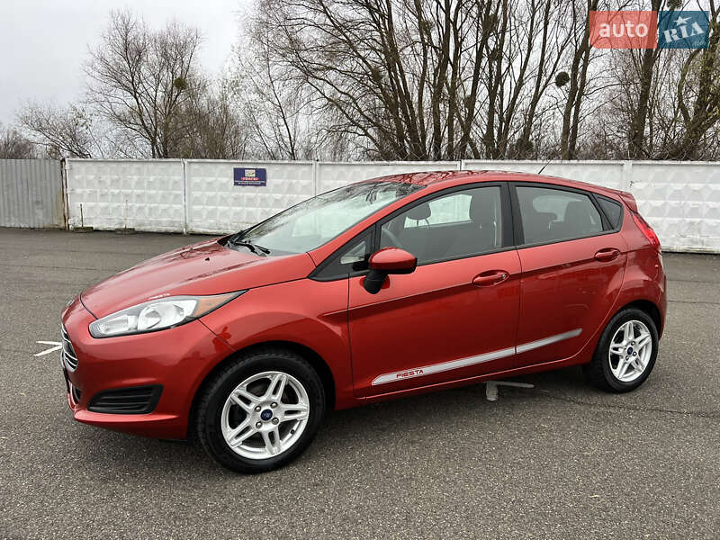 Хетчбек Ford Fiesta 2018 в Києві