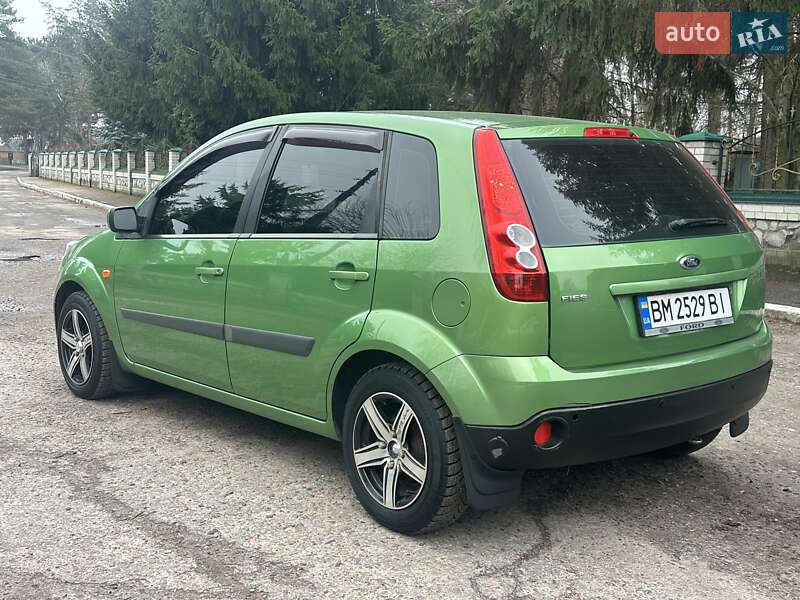 Хетчбек Ford Fiesta 2006 в Сумах