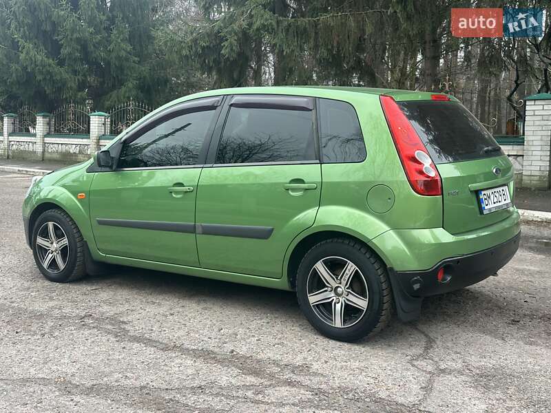 Хетчбек Ford Fiesta 2006 в Сумах