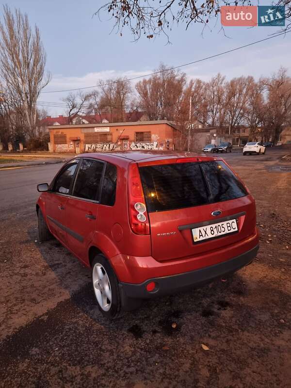 Хэтчбек Ford Fiesta 2007 в Днепре