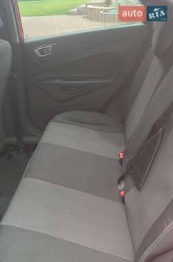 Хэтчбек Ford Fiesta 2014 в Днепре