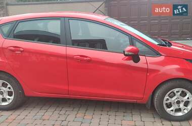 Хэтчбек Ford Fiesta 2014 в Днепре