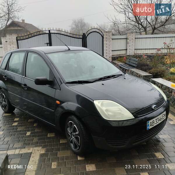 Хэтчбек Ford Fiesta 2004 в Вапнярке