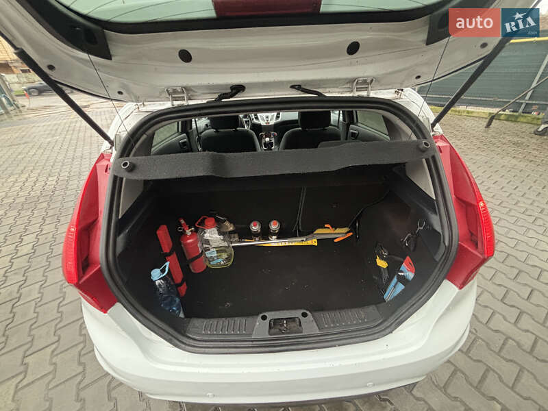 Хетчбек Ford Fiesta 2011 в Одесі фото 14 Хетчбек Ford Fiesta 2011 в Одесі