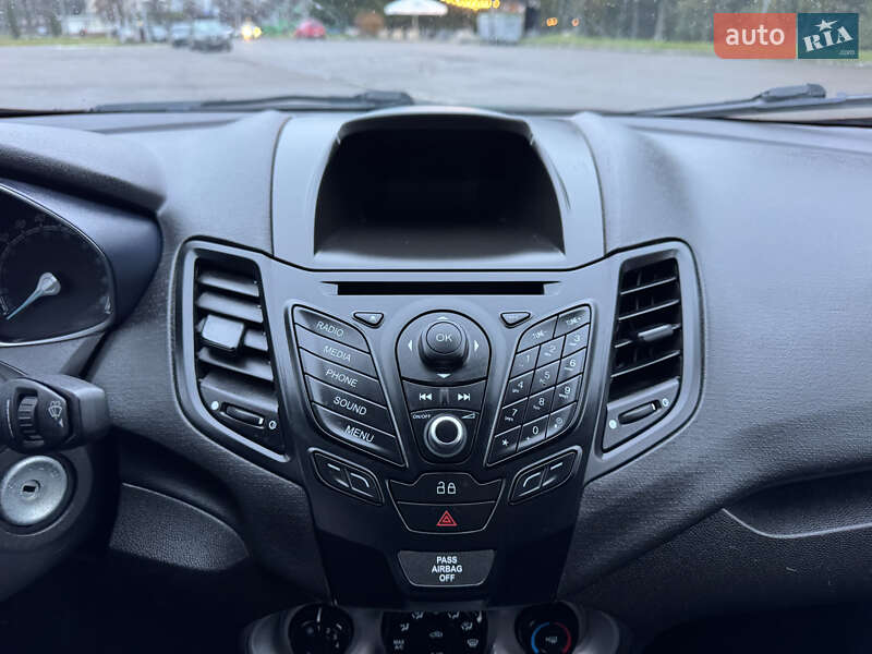 Седан Ford Fiesta 2014 в Ровно фото 72 Седан Ford Fiesta 2014 в Ровно