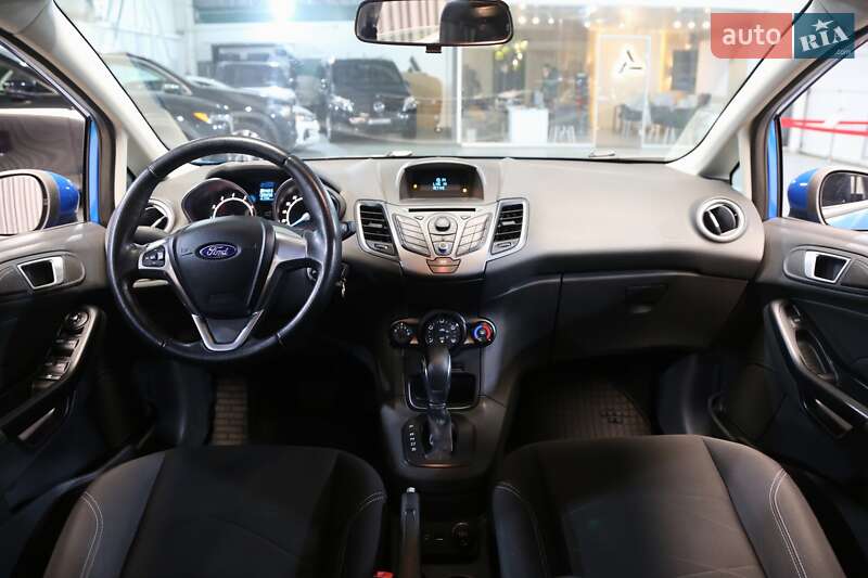 Хетчбек Ford Fiesta 2014 в Києві