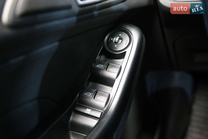 Хетчбек Ford Fiesta 2014 в Києві