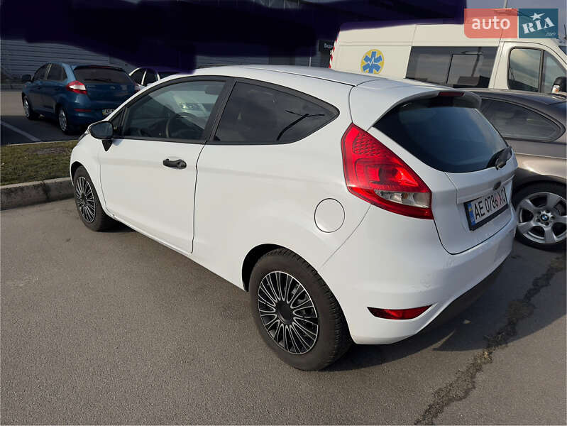 Хэтчбек Ford Fiesta 2009 в Днепре