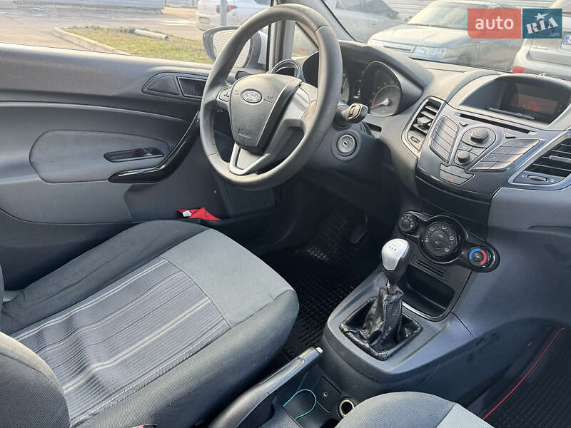 Хэтчбек Ford Fiesta 2009 в Днепре