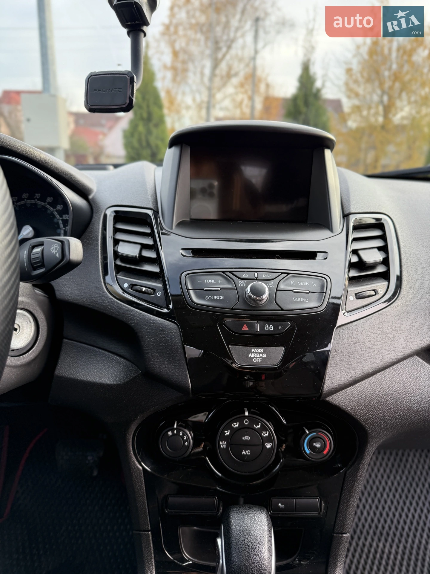 2016 Ford Fiesta - мініатюра 26