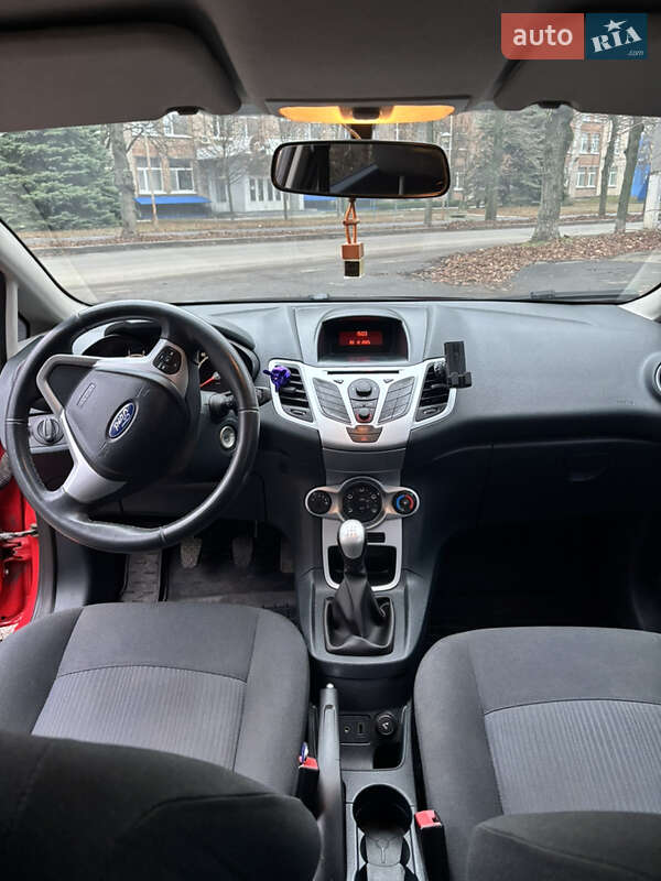 Хетчбек Ford Fiesta 2011 в Дніпрі
