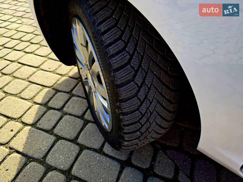 Хетчбек Ford Fiesta 2014 в Мукачевому