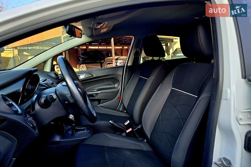 Хетчбек Ford Fiesta 2014 в Мукачевому