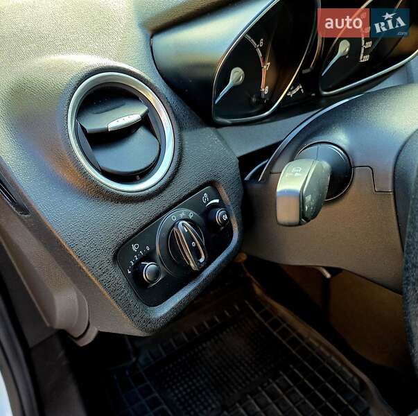 Хетчбек Ford Fiesta 2014 в Мукачевому