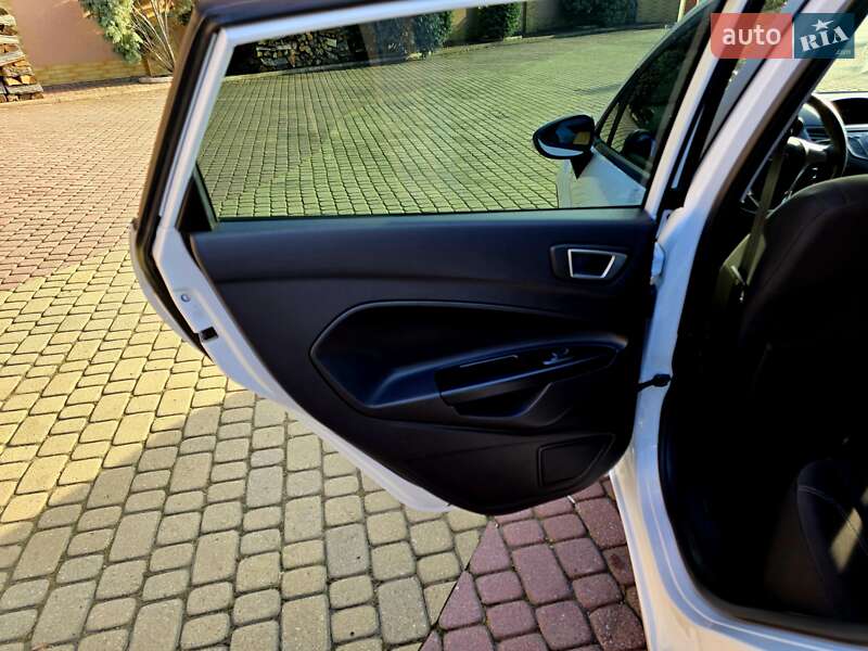 Хетчбек Ford Fiesta 2014 в Мукачевому