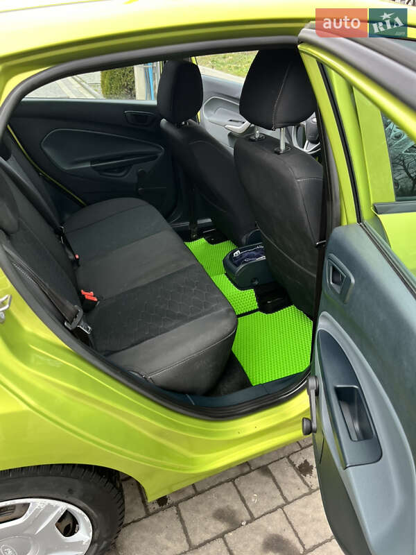 Седан Ford Fiesta 2010 в Тысменице фото 9 Седан Ford Fiesta 2010 в Тысменице