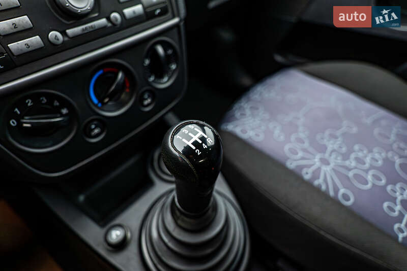 Хетчбек Ford Fiesta 2007 в Києві