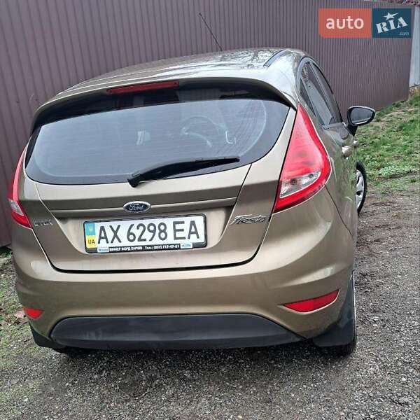 Хэтчбек Ford Fiesta 2012 в Чугуеве