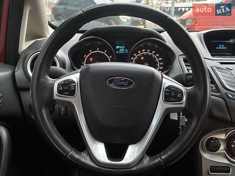 Седан Ford Fiesta 2014 в Києві