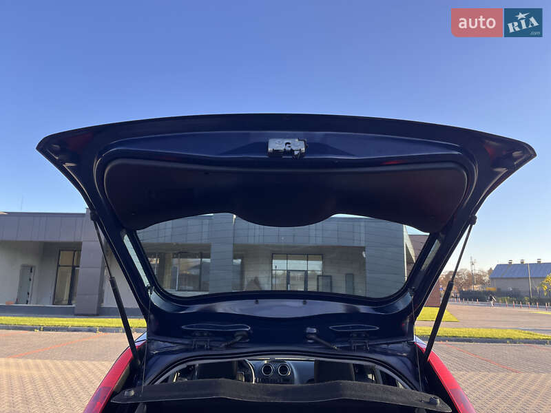 Хэтчбек Ford Fiesta 2008 в Мукачево