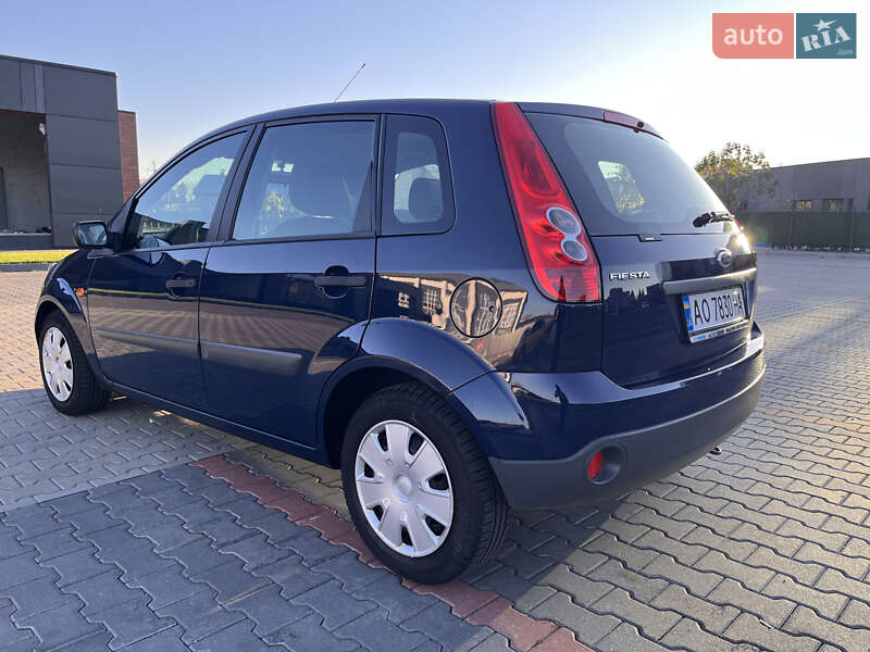 Хэтчбек Ford Fiesta 2008 в Мукачево