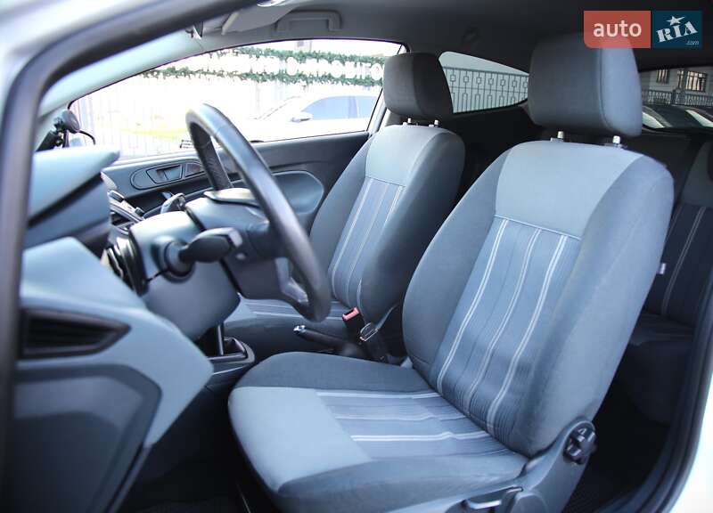 Хэтчбек Ford Fiesta 2010 в Харькове