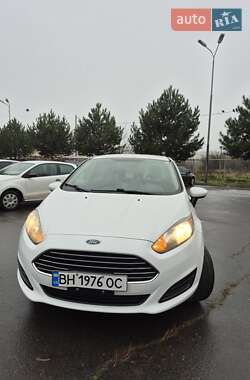 Седан Ford Fiesta 2016 в Одессе