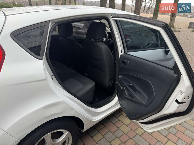 Хэтчбек Ford Fiesta 2011 в Черкассах