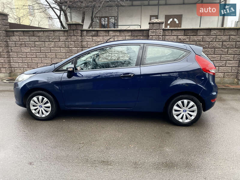 Хэтчбек Ford Fiesta 2012 в Ровно фото 2 Хэтчбек Ford Fiesta 2012 в Ровно