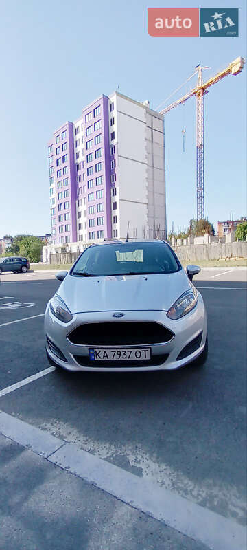 Хэтчбек Ford Fiesta 2016 в Умани