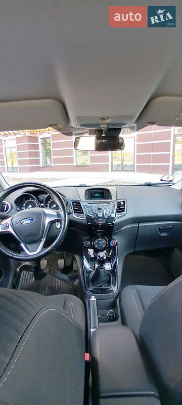 Хэтчбек Ford Fiesta 2016 в Умани