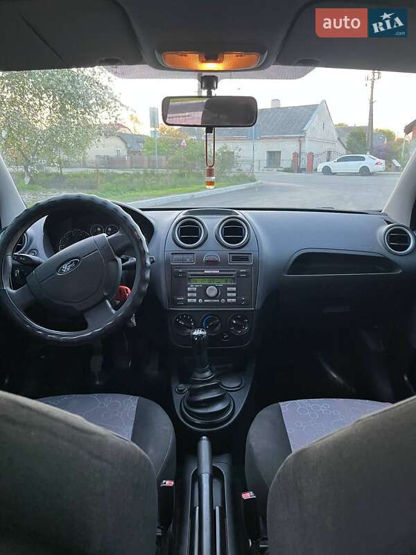 Хетчбек Ford Fiesta 2006 в Судовій Вишні фото 8 Хетчбек Ford Fiesta 2006 в Судовій Вишні