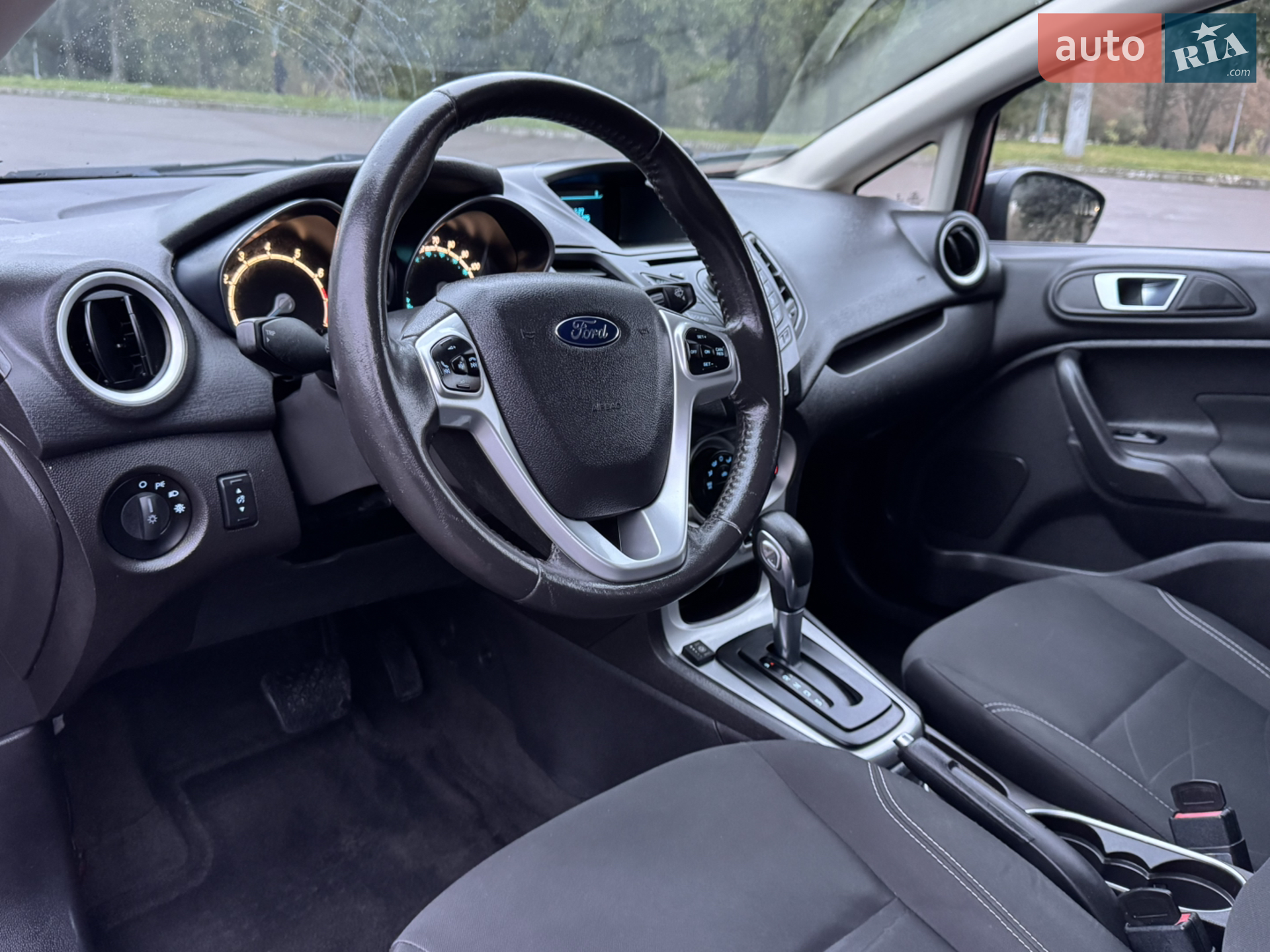 2014 Ford Fiesta - мініатюра 36