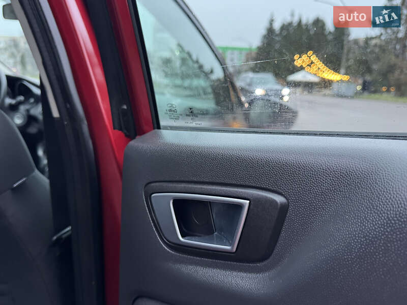 Седан Ford Fiesta 2014 в Рівному