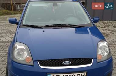 Хэтчбек Ford Fiesta 2007 в Хотине