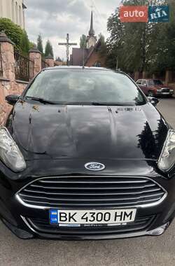Хэтчбек Ford Fiesta 2013 в Ровно