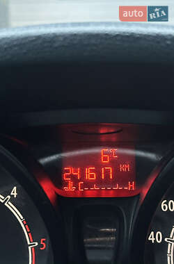 Хэтчбек Ford Fiesta 2012 в Дубно